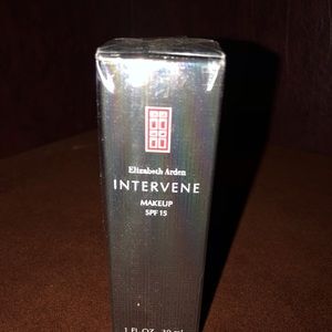 Elizabeth Arden Intervene Makeup